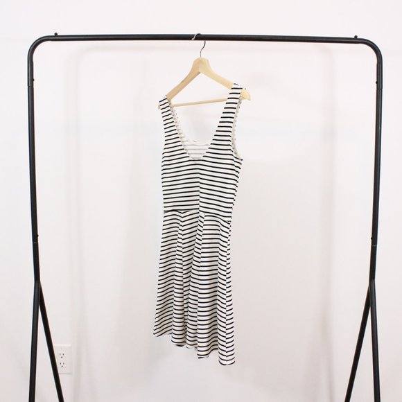 *H&M Black & White Striped Skater Dress - Picture 4 of 5